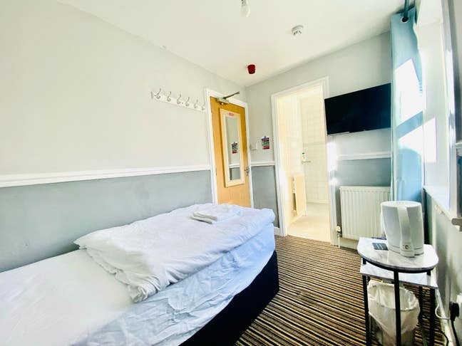 Single Room Ensuite - Blackpool North Train Main Photo