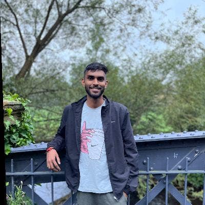 Professional Male seeks a single or double room Main Photo