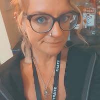 37 year old Female seeks a double room Main Photo