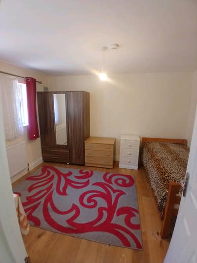 Double room for one person only Main Photo