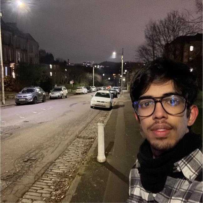 Professional Male seeks a single or double room Main Photo