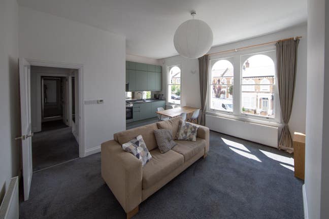 New 3 double bedroom flat in Camberwell SE5 Main Photo