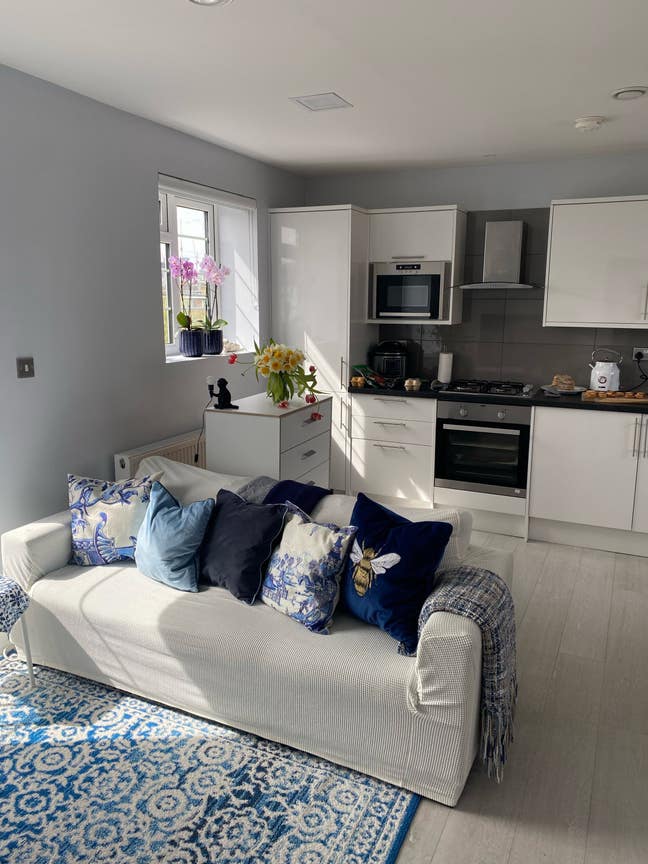 { Short Let}  Zone 1 - 1 Bed  Main Photo