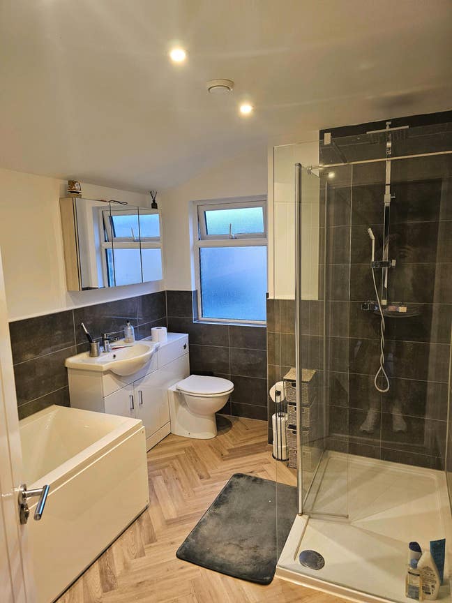 Room for short or long term Main Photo