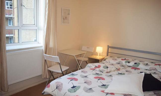 Double Room 10 Mins from District Line Main Photo