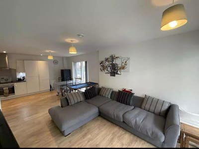Cheapest Double Room En-Suite Short Stay! Main Photo