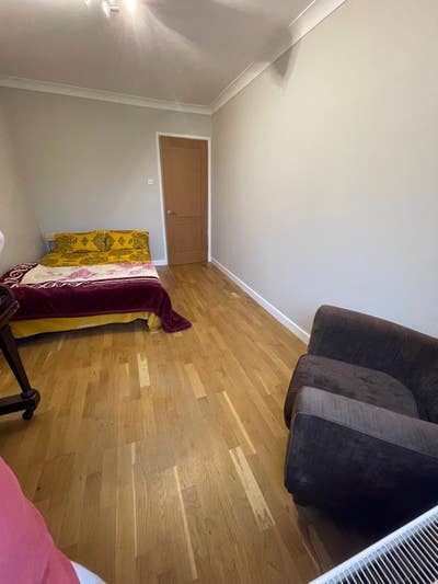 Large double room near Osterley station  Main Photo