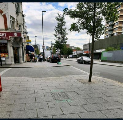 Furnished Double bedroom available in west Croydon Main Photo