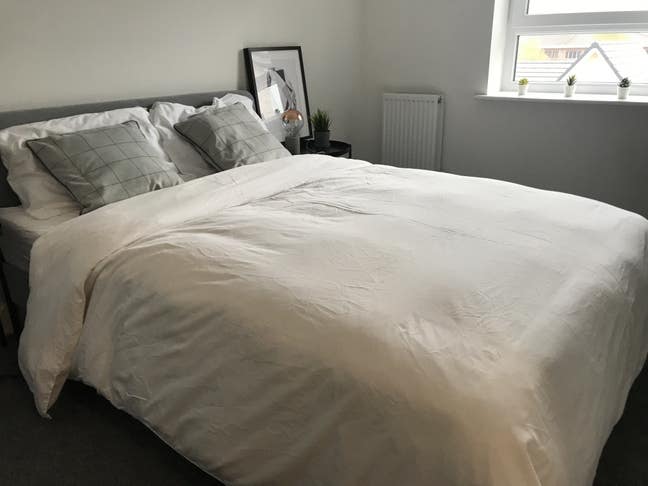 Room in Modern 2-Bed Flat – South Gyle Main Photo
