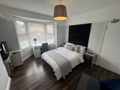 Comfortable & Beautifully Designed Rooms (AR) Main Photo