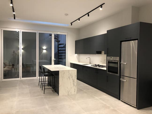 2 Bedroom Basement Flat  Main Photo