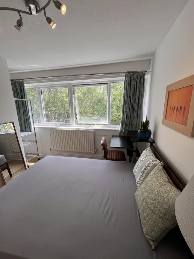 Double Room Southfields - Wandsworth - Wimbledon  Main Photo