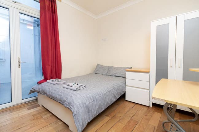 Studio flat available in the Polygon Main Photo