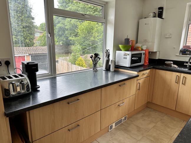 Double room available to rent from oct 19th. Main Photo