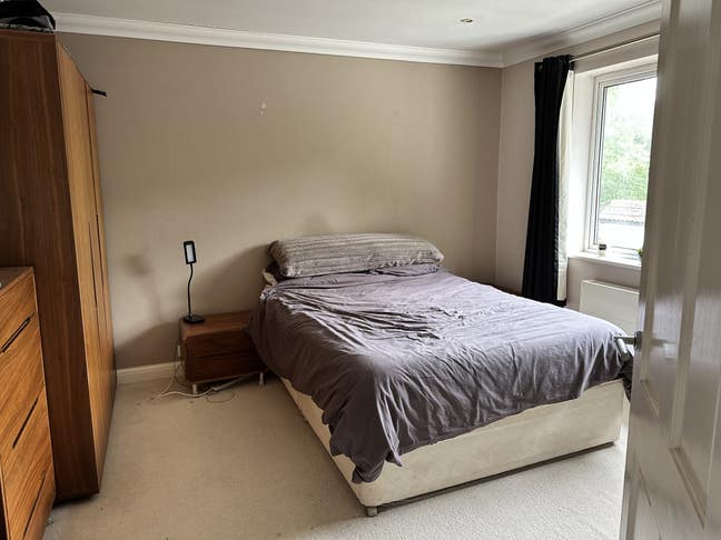Double room available to rent from oct 19th. Main Photo