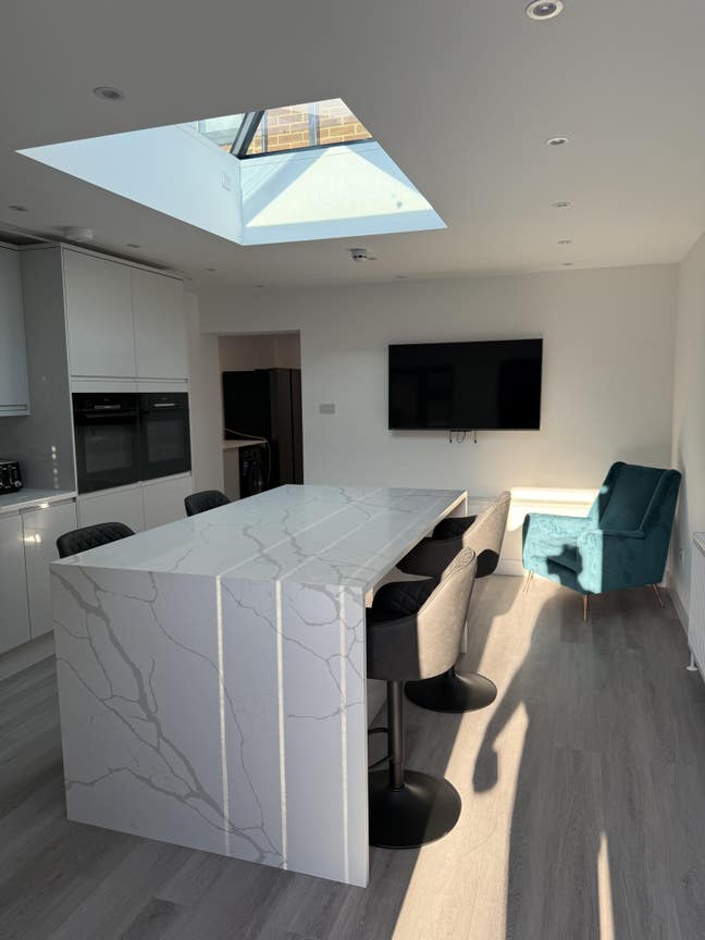 Luxury Brand new refurbed Apartments  Main Photo