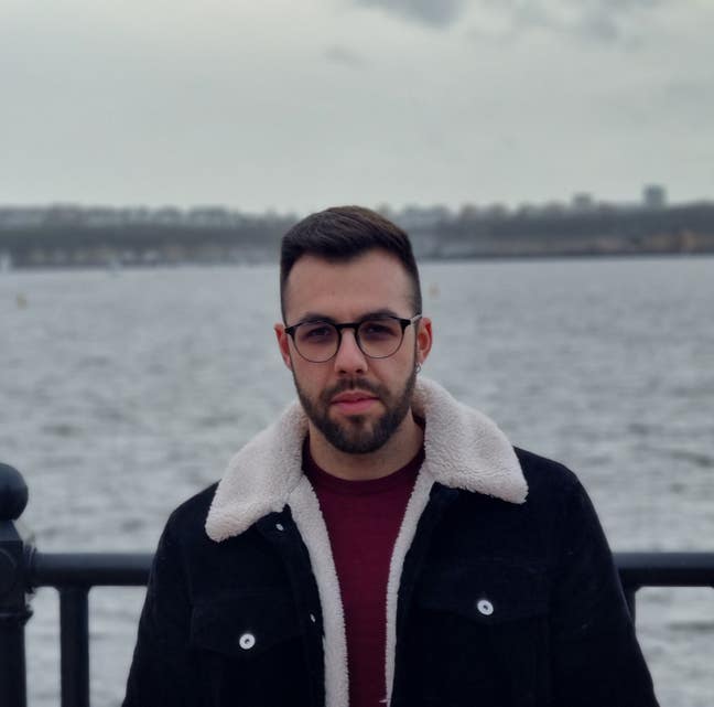 Easygoing Professional Lookin for great housemates Main Photo