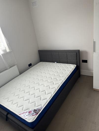 Room for rent  Main Photo