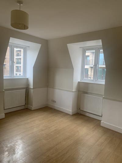 Refurb Flats -5 minutes from Tube Station  Main Photo