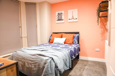 Brand New Double Bedroom + En-Suite in Portsmouth Main Photo
