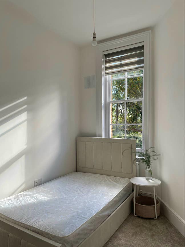 Room in Zone 2 (White city)  Main Photo