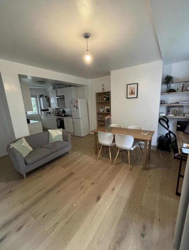 Lovely double-room near Farrindong Station Main Photo