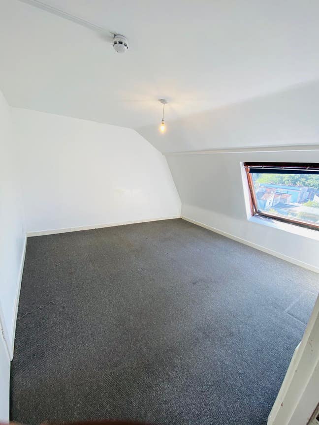 Spacious one bed flat Main Photo