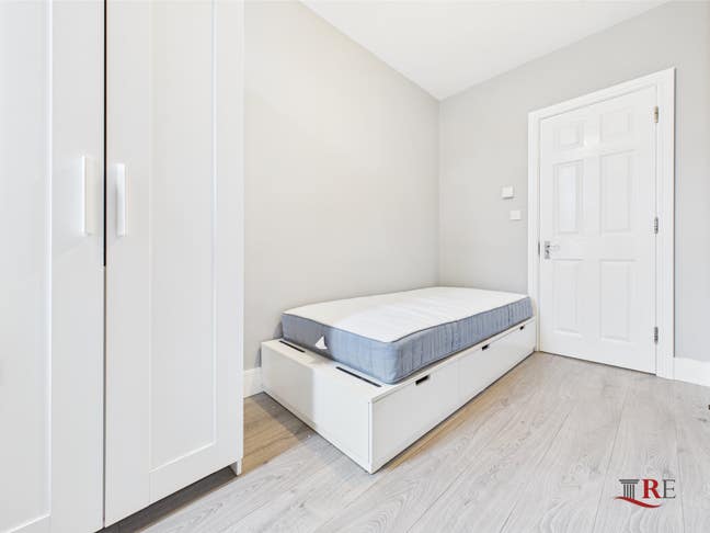 Single Room to Rent Near Willesden Green Station Main Photo