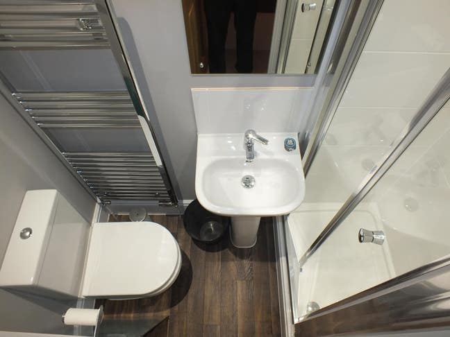 Two Beautiful Ensuite Room in West Reading Main Photo