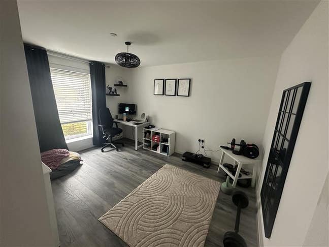 Double Room to Let  Main Photo