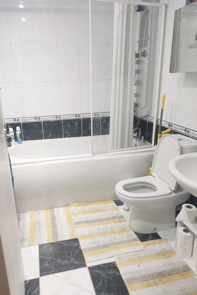 Double Room. Quiet cul-de-sac. Main Photo