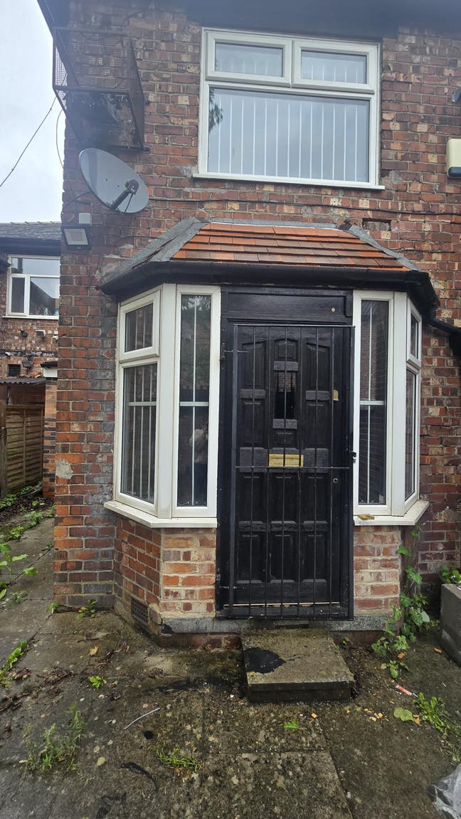 Bills Included- 3 Bedrooms House to Rent Main Photo