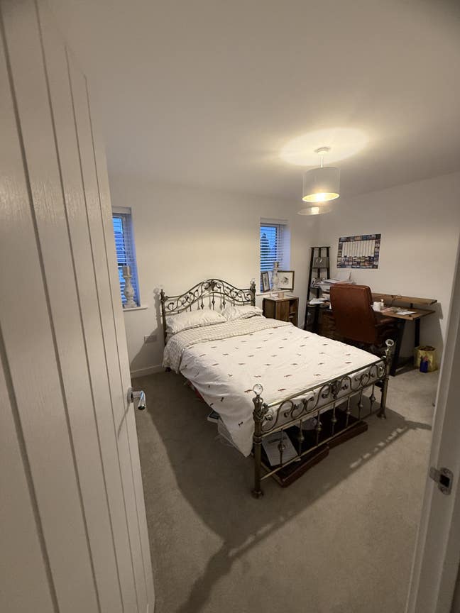 Double Bedroom  For  Rent Main Photo
