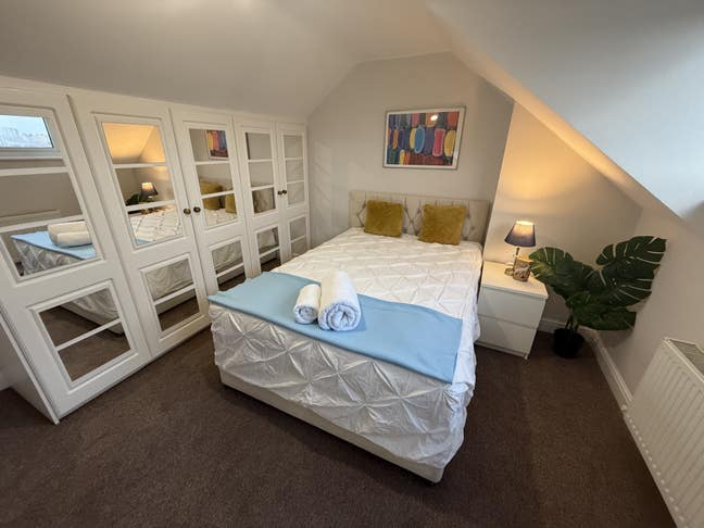 Luxury Double Room with En-suite Main Photo