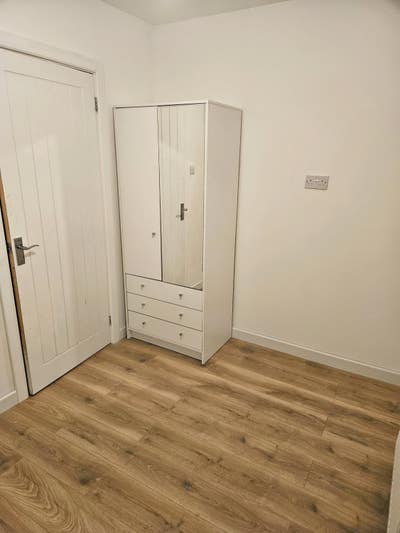 Single Room to Rent close to Bluewater  Main Photo