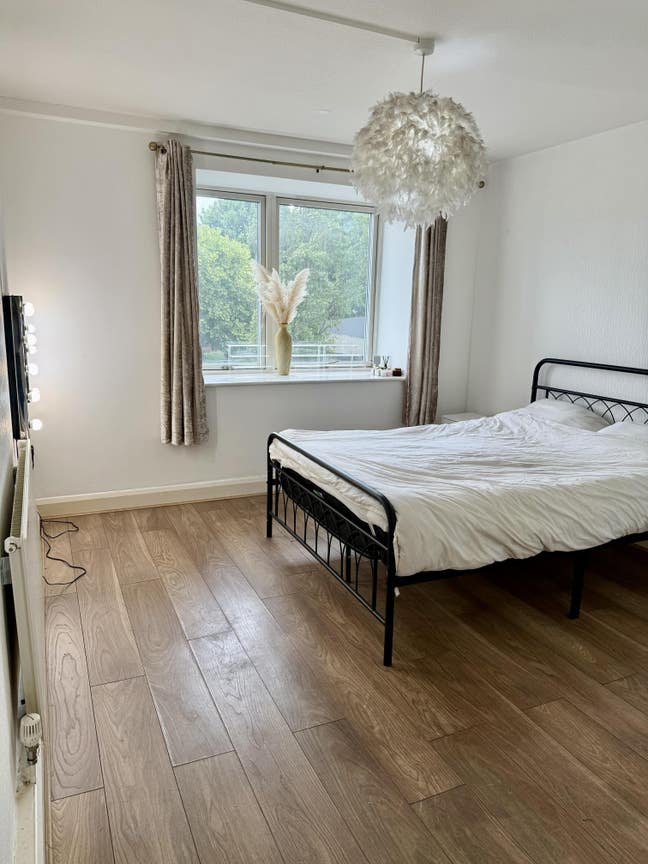 LOVELY Double Bedroom in Abbey Wood Area! Main Photo