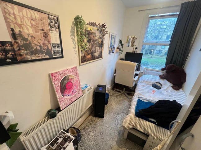 Two Singles 2 min from City Uni-from £173pw Main Photo