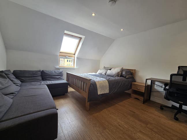 2 Mins Walk Bedford Place, Ensuite, All Bills Incl Main Photo