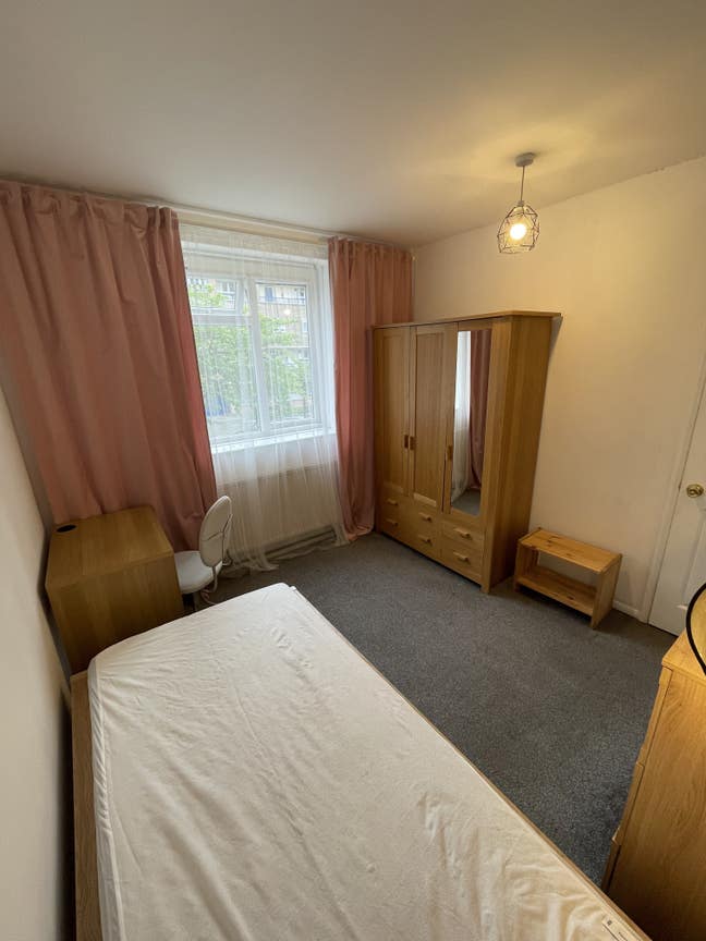 Room in Hackney - Great Location  Main Photo