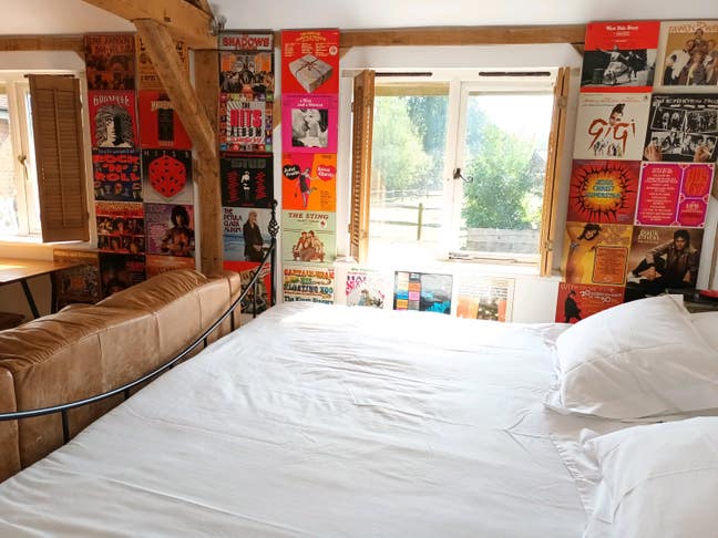 Little Oak -  Rural Small Oak Barn Studio  Nr Hasl Main Photo