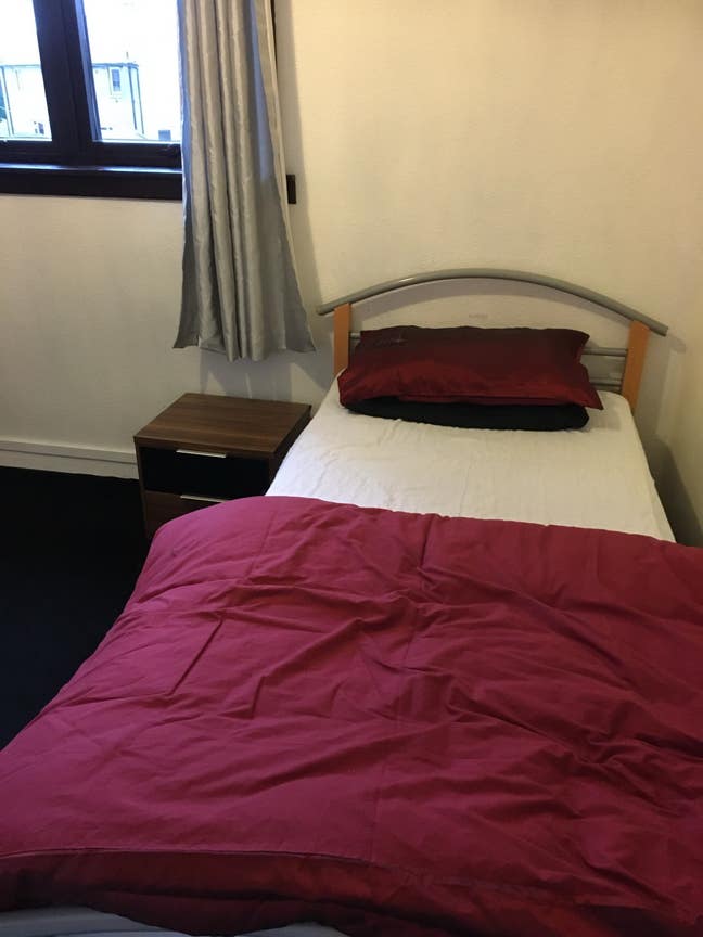 Room available close to ARI  Main Photo