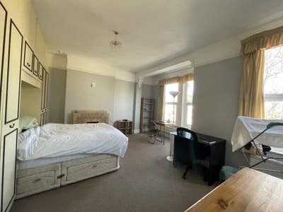 TO LET Spacious Double Room in Archway Main Photo