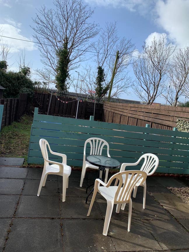 Large & quiet room in Irvine (near Tesco) Main Photo