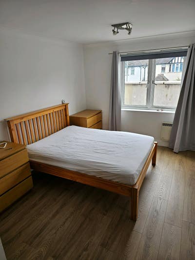 Room/ In flat Share over co op    Main Photo