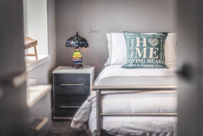 Lovely Double Bedroom 🚿 | Professional Share | 🏠 Main Photo