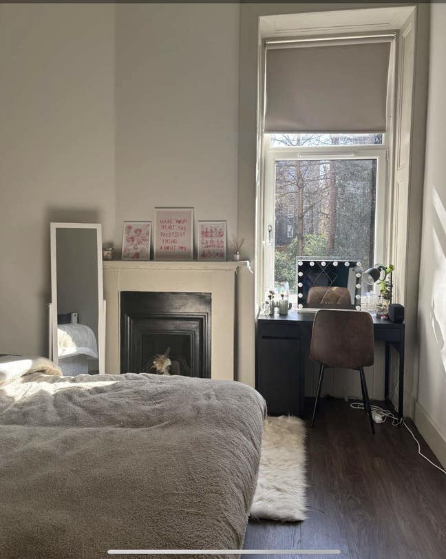 Double and Furnished Room Available in Kelvingrove Main Photo