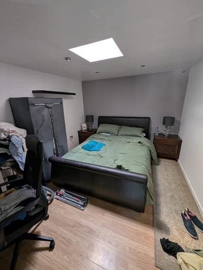 Double Room with private bathroom and parking Main Photo