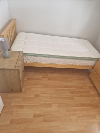 Single room for rent Main Photo