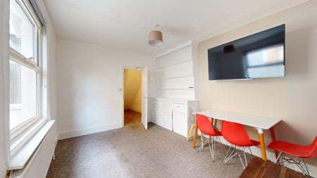 6-Bed Student Property in Bristol  Main Photo