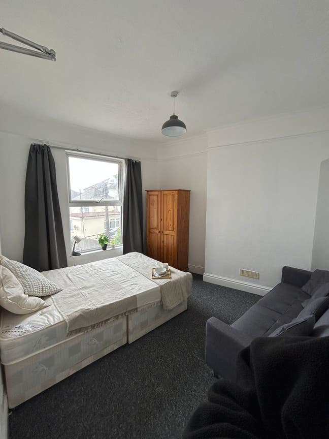 Double Room - Seymour Ave, Lipson Main Photo